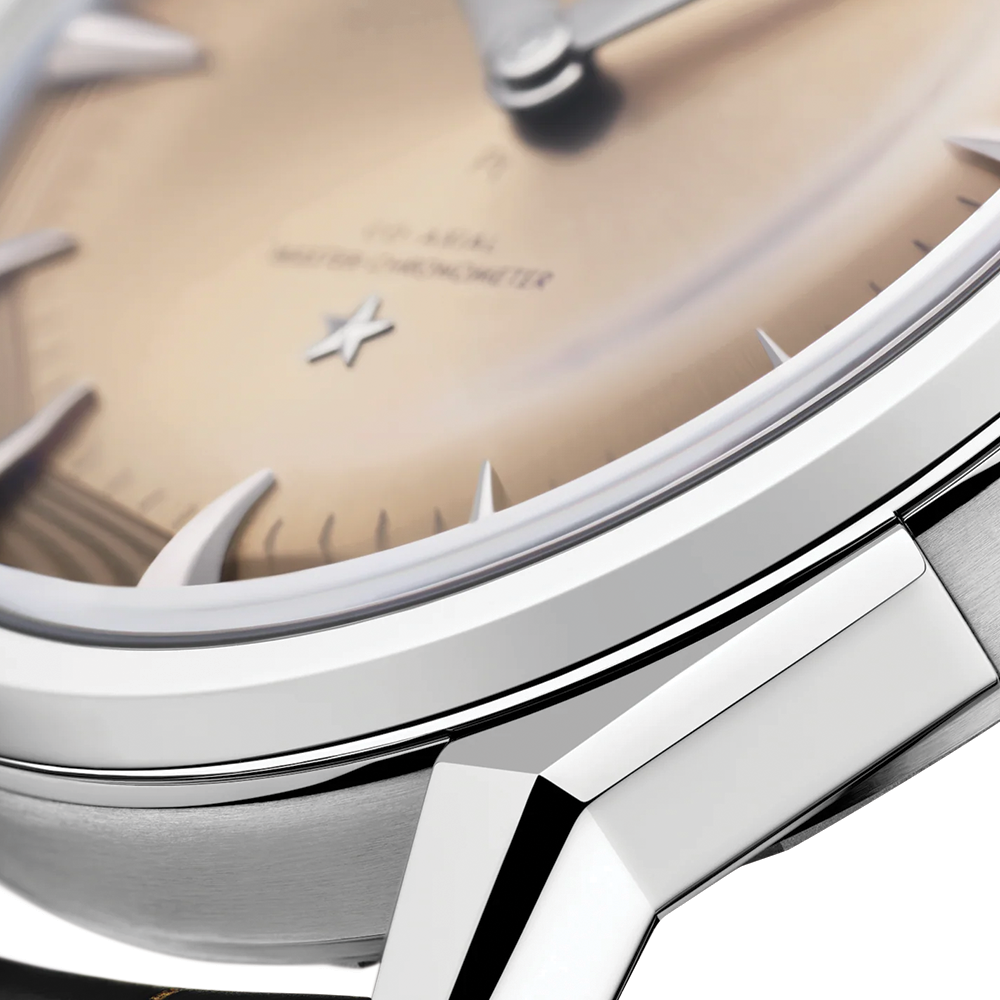 Constellation Observatory Platinum Gold 39.4mm - Yellow on Leather Strap